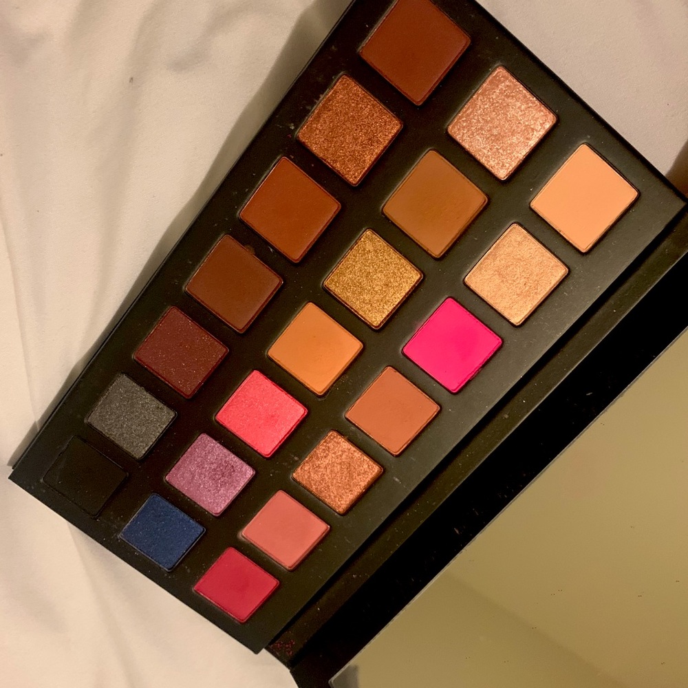 Kylie Cosmetics/ Sipping Pretty